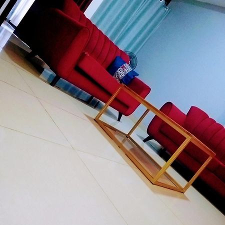 Eika Suites At Acacia Kampala Exteriér fotografie