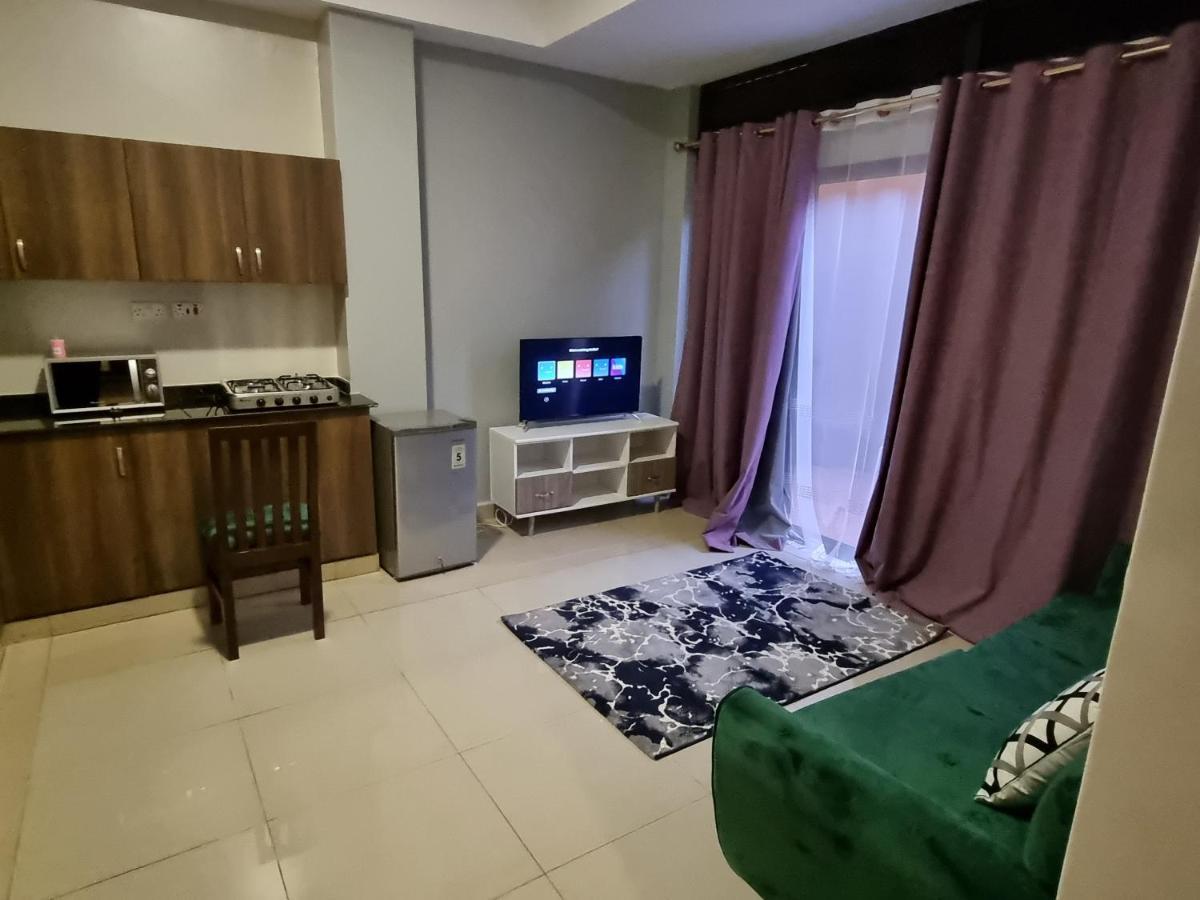 Eika Suites At Acacia Kampala Exteriér fotografie