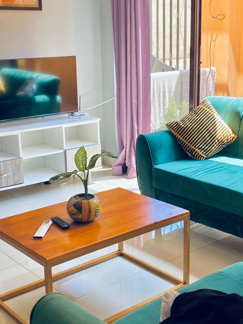 Eika Suites At Acacia Kampala Exteriér fotografie